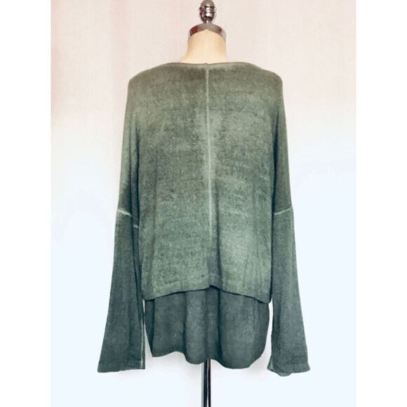 SCANDAL Italy Womens Large Plunge Neckline Sequined Green Garment Washed Sweater - Picture 3 of 6